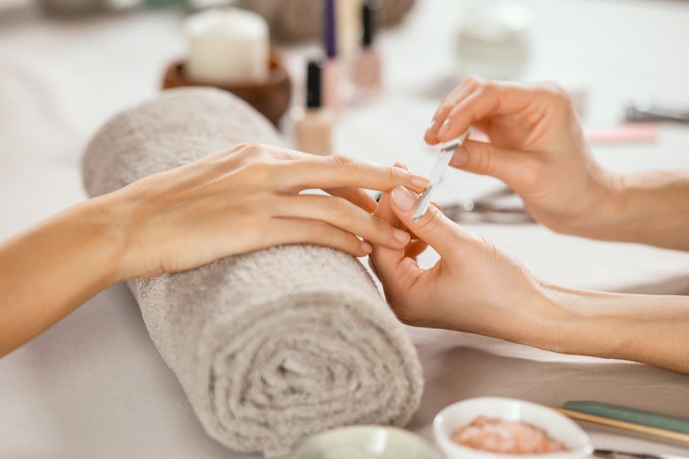 manucure à Tonneins